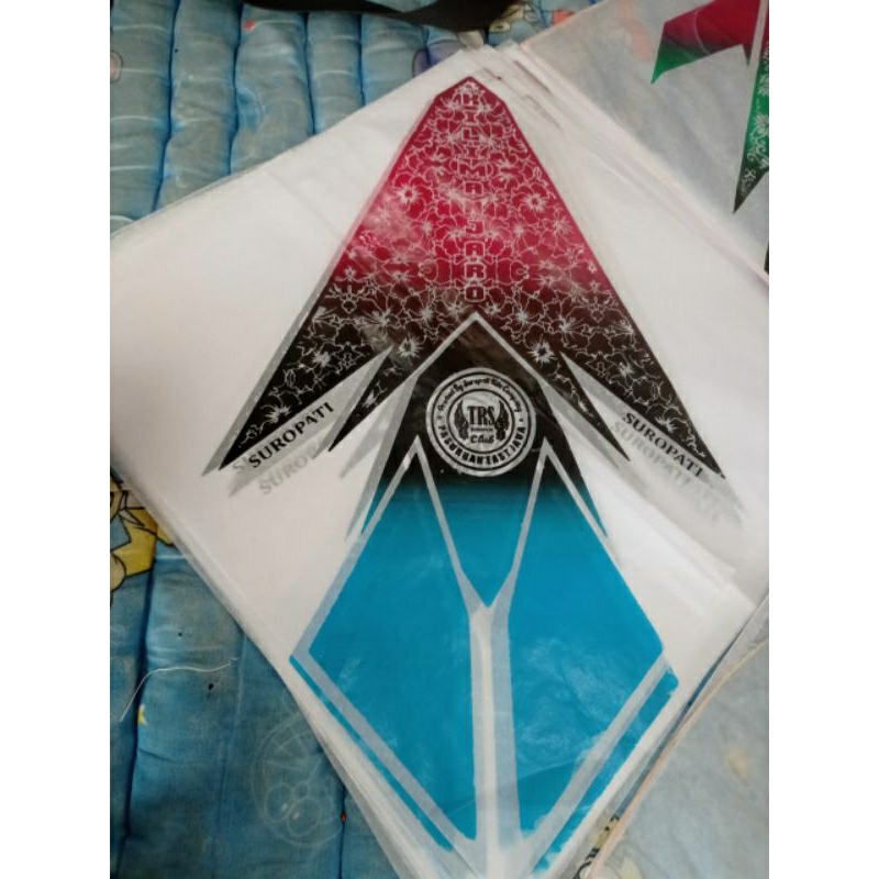 kertas layangan Sukhoi SUROPATI, Dapat 200pcs