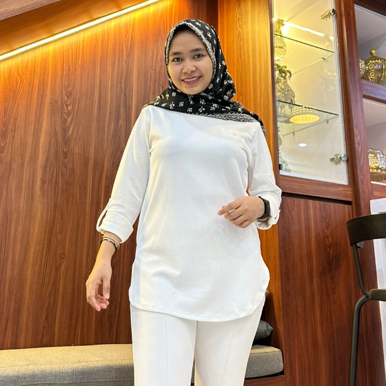 T-Shirt (NAYLA BLOUSE)• Kaos Polos Lengan Panjang Kaos FENOMENAL BAHAN Baby Terry // KAOS OVAL // KA