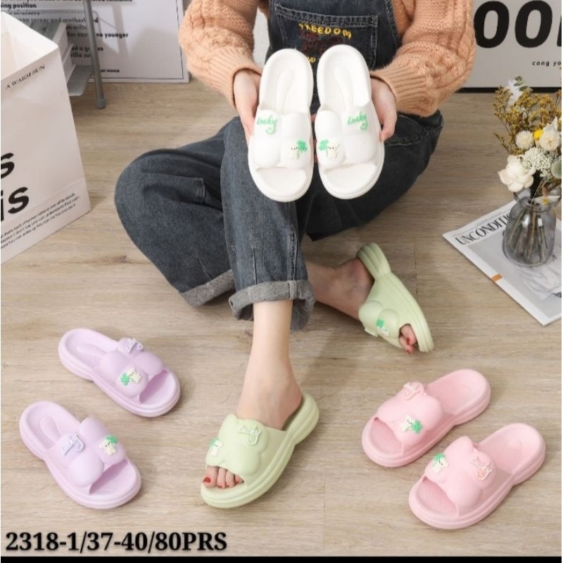 sandal wanita karet/sandal wanita slop karet