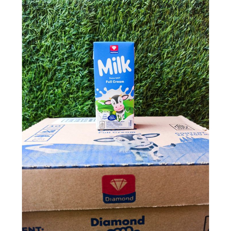 

Diamond Milk UHT Plain/Susu UHT 200ml x 24pcs (1 karton)