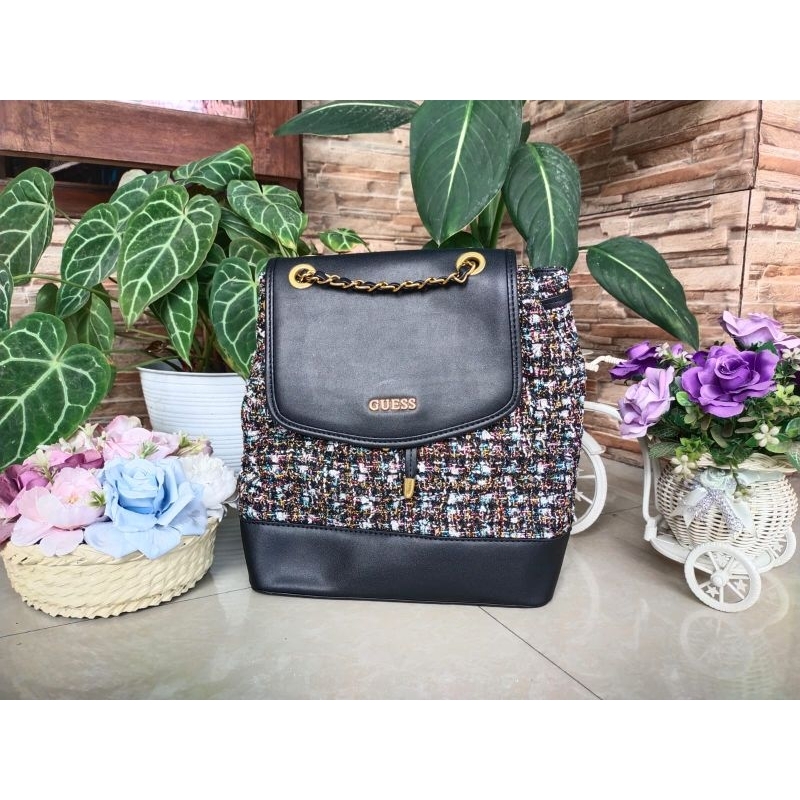 Tas ransel Guess