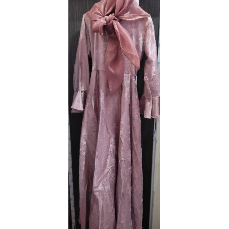 gamis pesta preloved