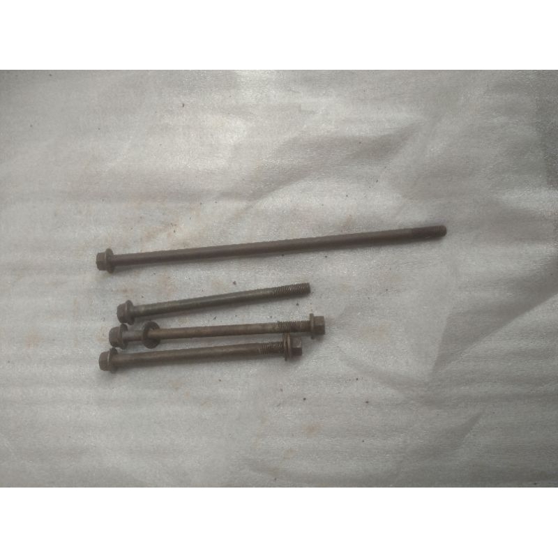 Baut as mesin satria 2 tak, harga perbiji