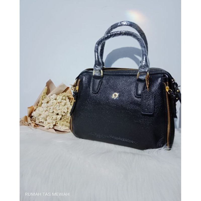 tas k3412 hitam ragil