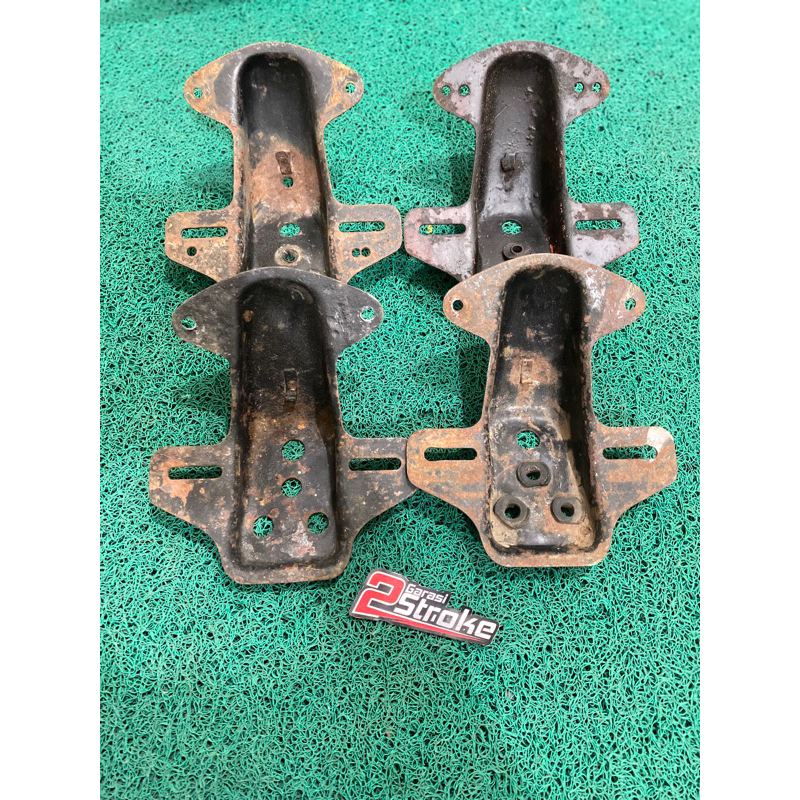 pangkon dudukan stoplamp lampu belakang Honda CB 100 GL 100 K5 ORIGINAL