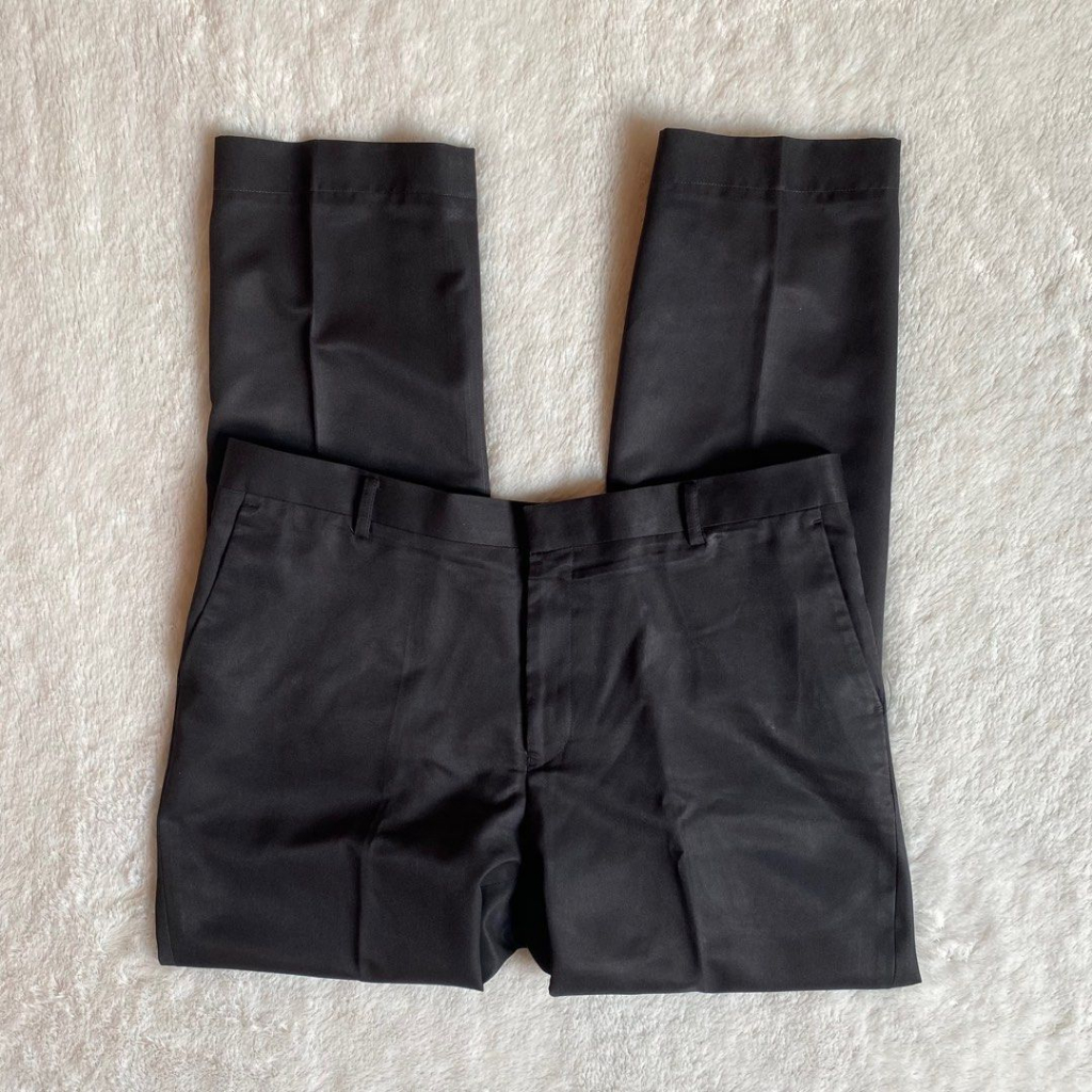 Remus Celana Bahan Kerja Hitam Formal Slim Fit Ankle Pants