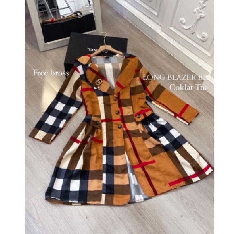 coat motif kotak burbur