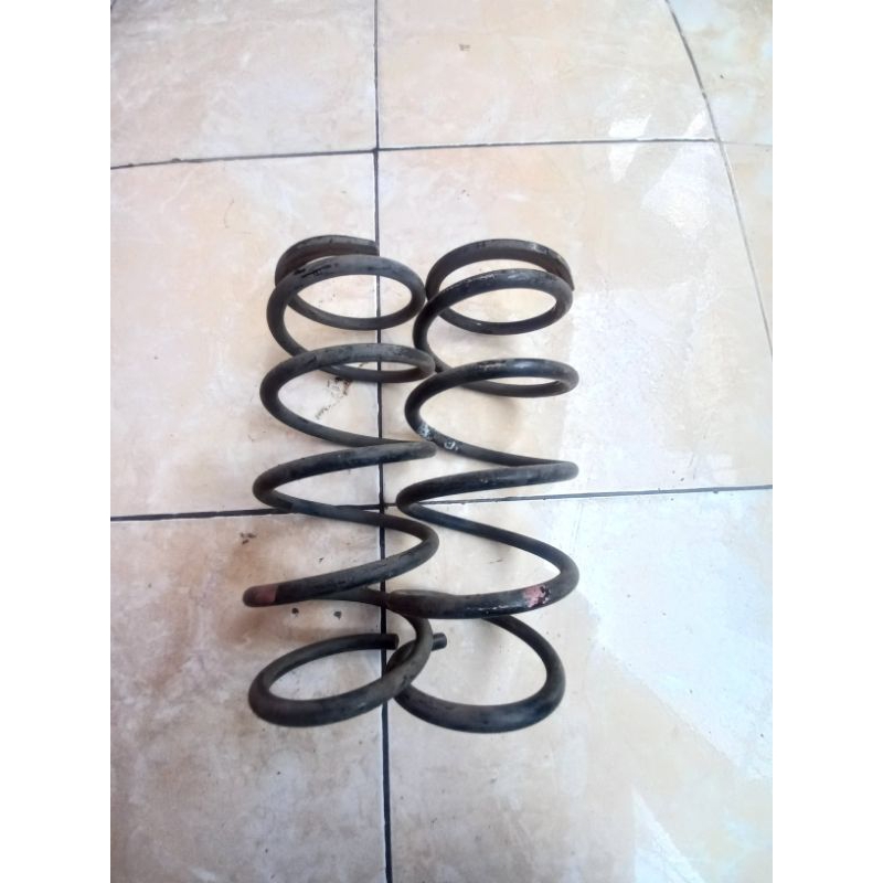 Per Belakang Calya Sigra