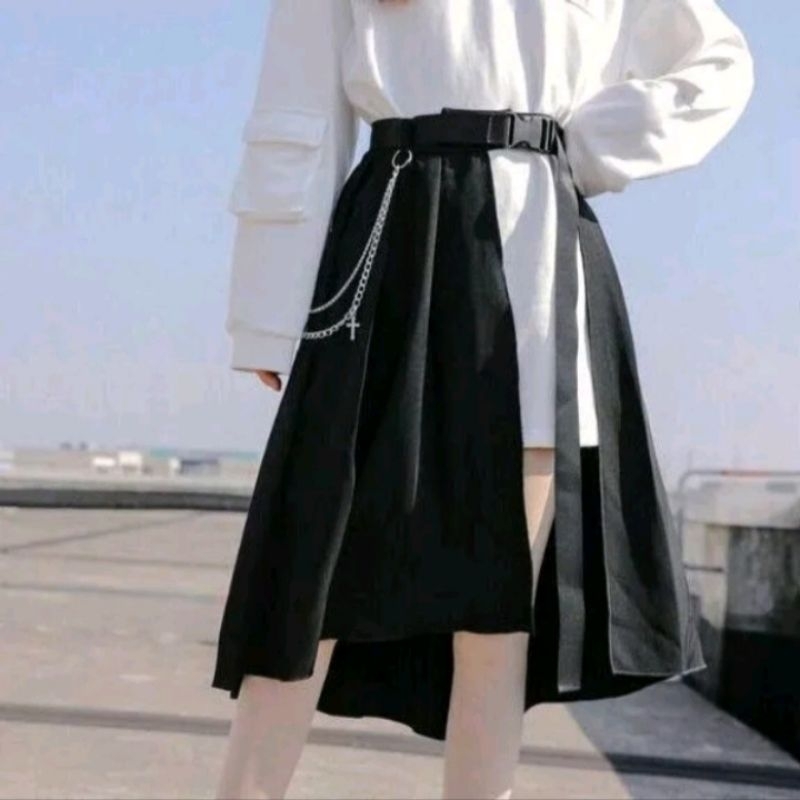 ROK HARAJUKU GESPER MIDI DENGAN RANTAI