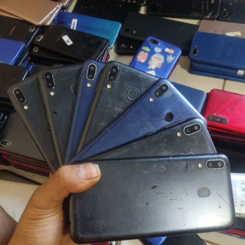 Samsung M20 Hp Rusak Layar/lcd dan backdoor