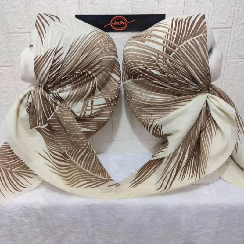 Hijab Segi Empat Motif Daun Warna Cokelat Cream Jilbab Kerudung Murah
