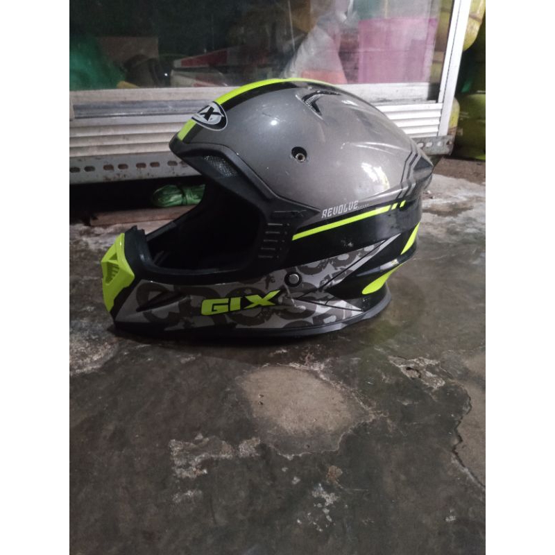 helm cross gix