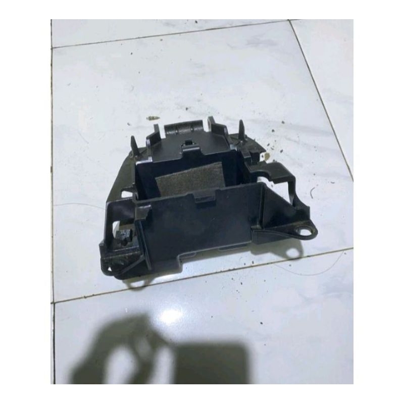 Box pangkon aki,dudukan jok Yamaha Jupiter mx new 135 original