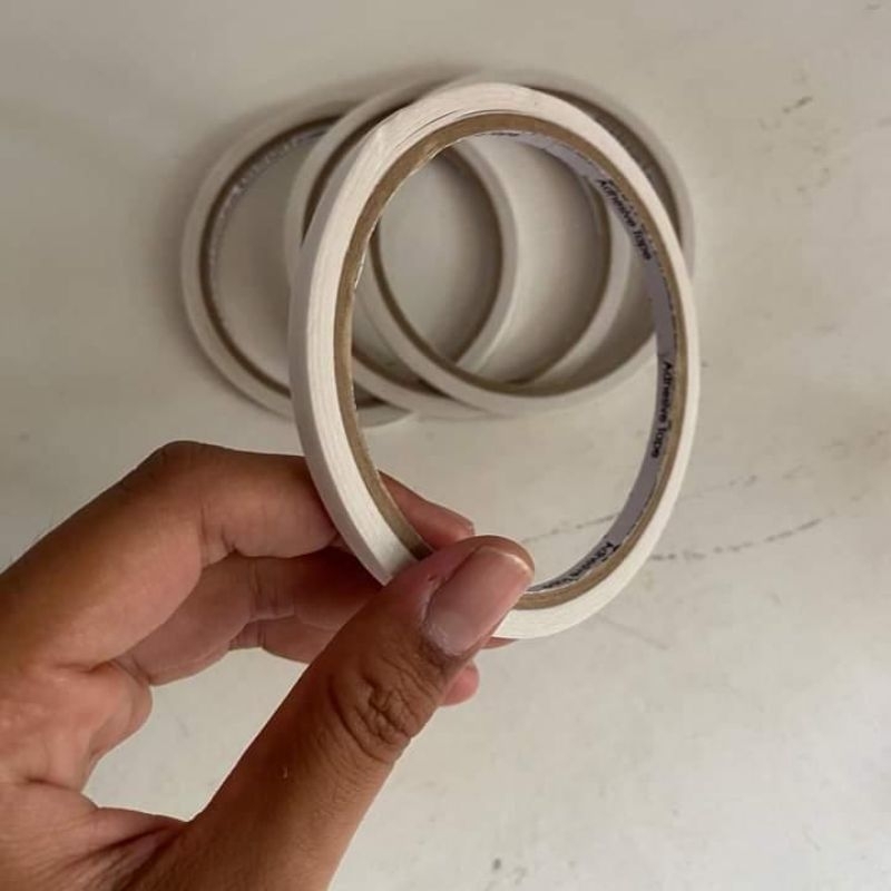 

[HALOPOLAROID] DOUBLE TAPE UNTUK PENEMPELAN POSTER