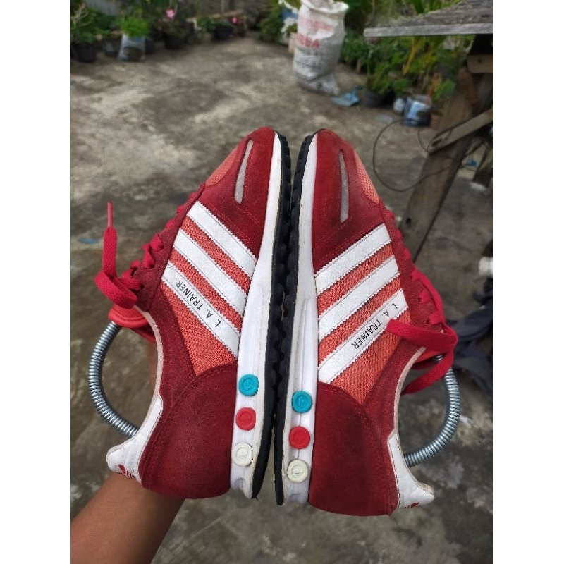Sepatu adidas LA Trainer red