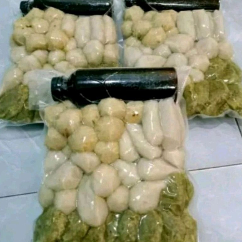 

PAKET HEMAT 1KG PEMPEK ASLI PALEMBANG +CUKA 1 BOTOL