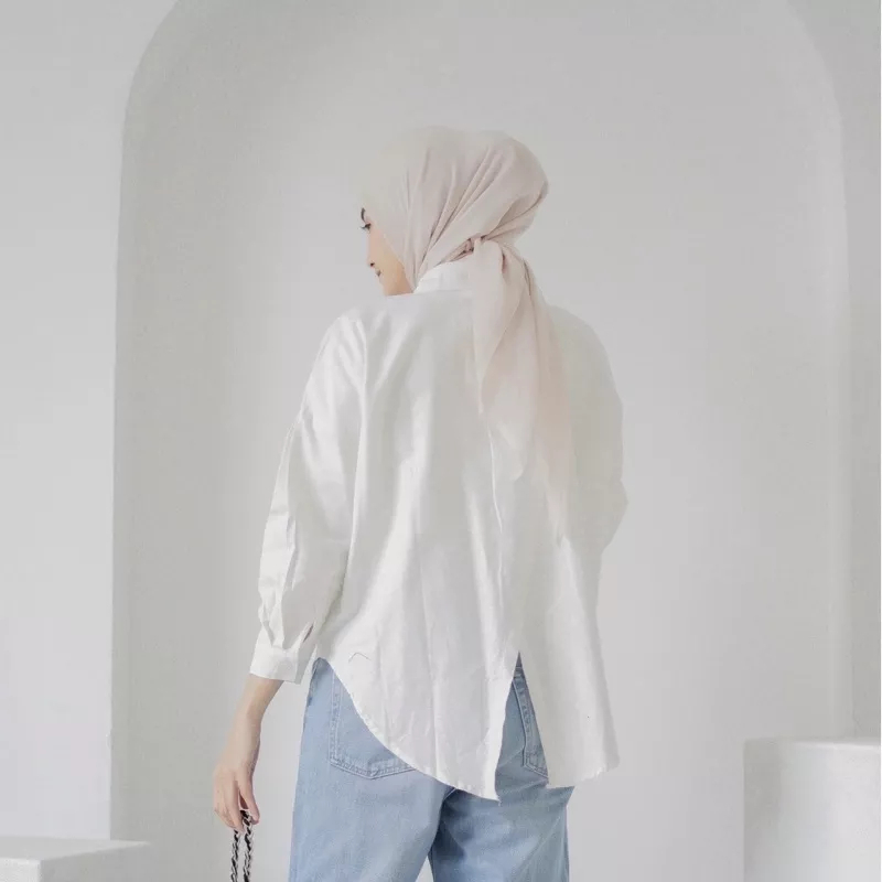 Clara Linen Shirt- Kemeja Oversize Wanita- Atasan Wanita