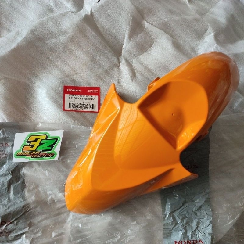 Spakbor slebor depan Beat Karbu gen 1 KVY orange CBO original baru AHM / 61100-KVY-960CBO