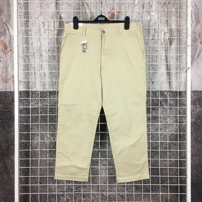 Celana Panjang Pria Chino Slimfit Branded Original Uniqlo Chinos Pants BNWT . SDA 02632 Second Bekas