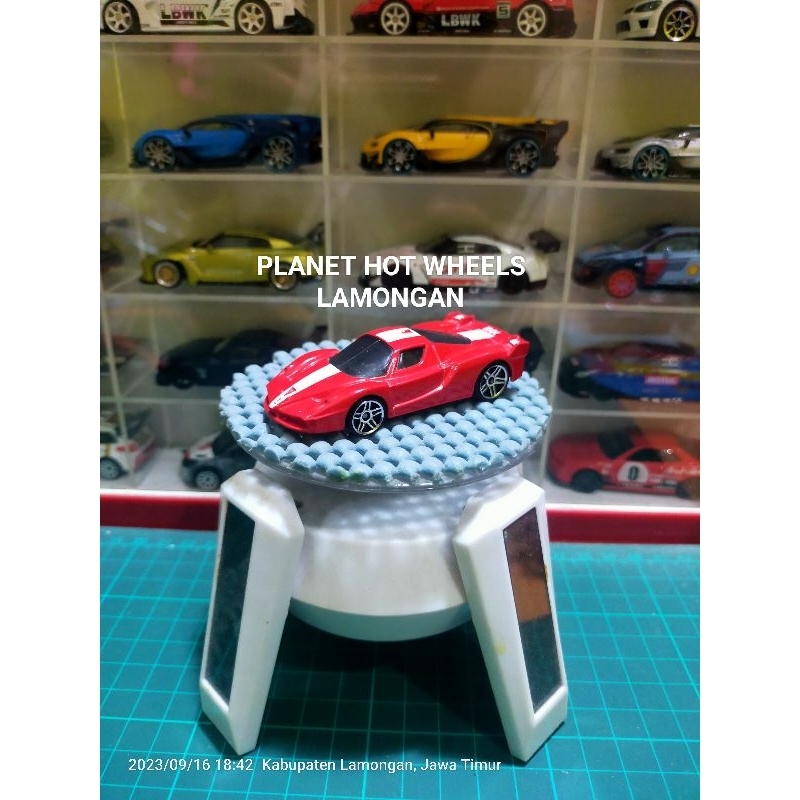 hot wheels ferrari fxx merah