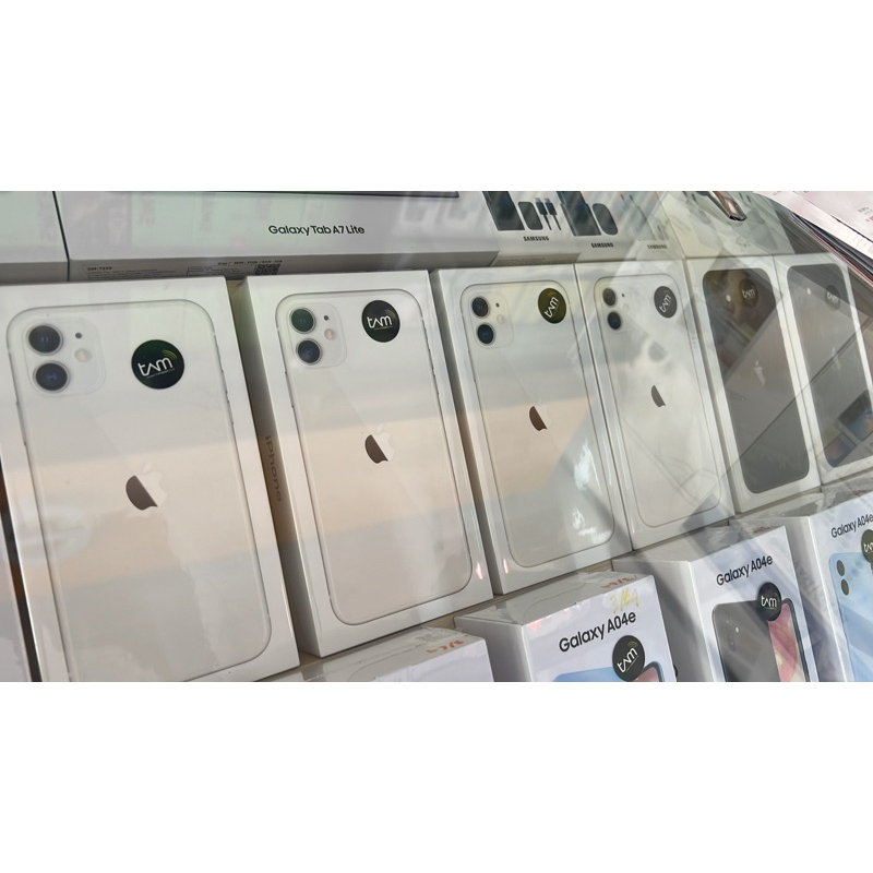 IPhone 11 64gb garansi resmi white