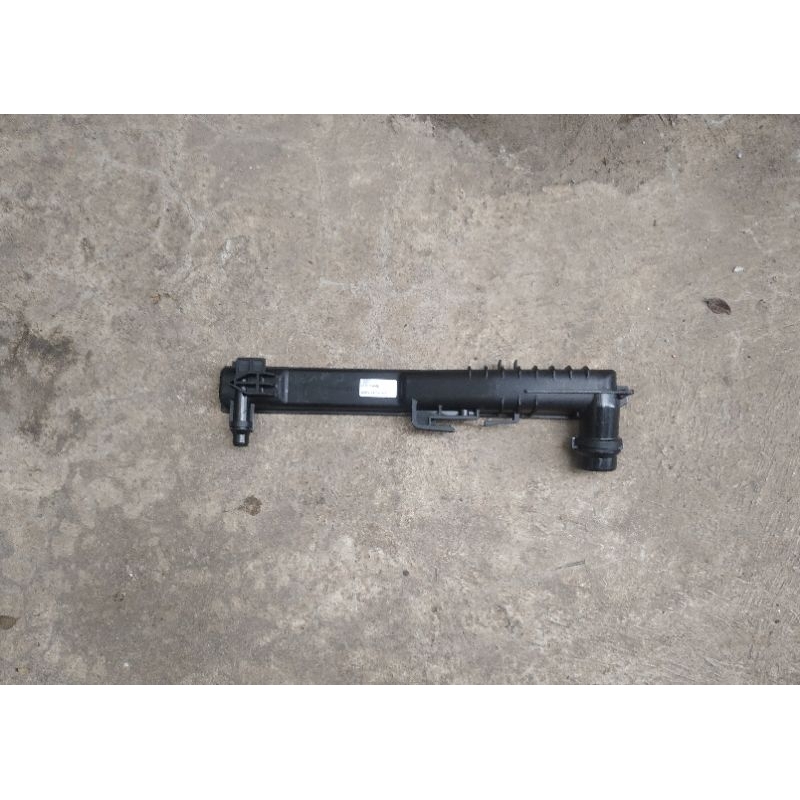 Uppertank radiator BMW X3 kiri tahun 2014