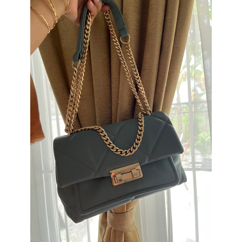 PRELOVED LONDON BAG HEYLOCAL