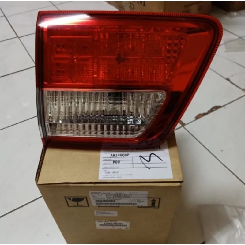 LAMPU REFLEKTOR BAGASI FORTUNER 2009-2011 ORIGINAL
