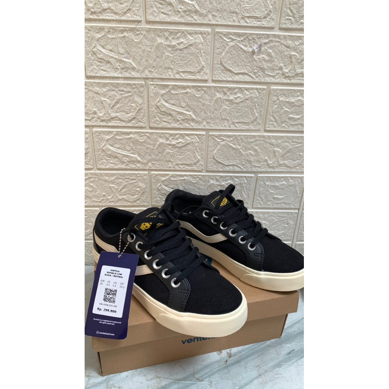 PRELOVED VENTELA REPUBLIC LOW BLACK NATURAL