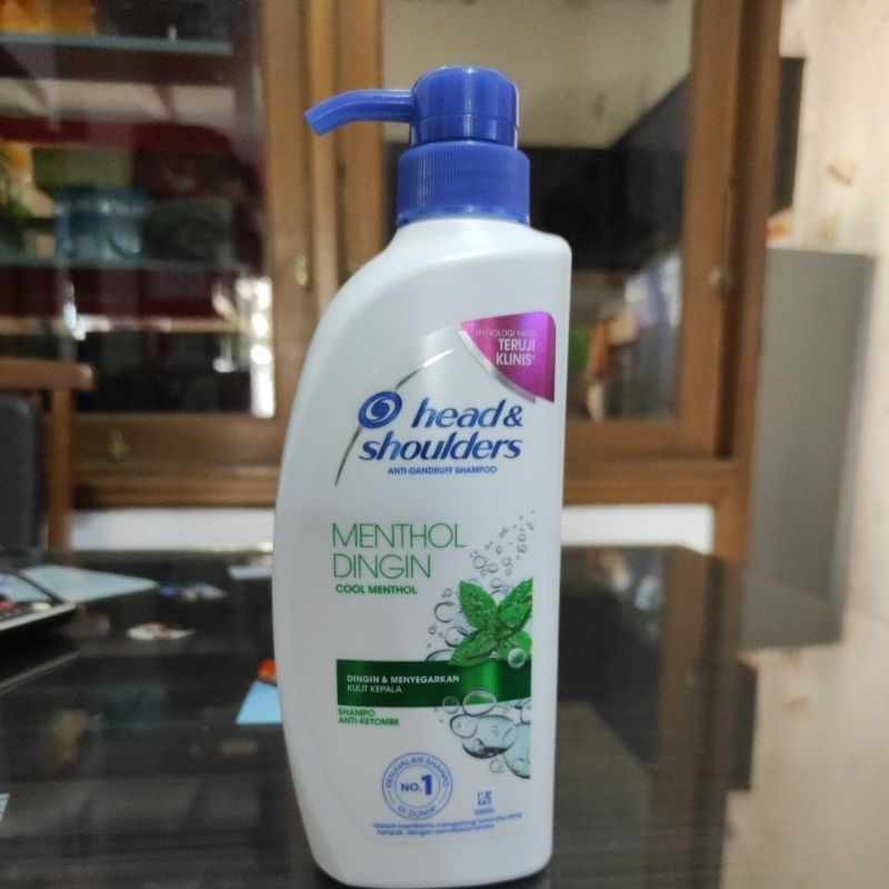 Head and Shoulders Shampo Anti Ketombe Menthol Dingin 400 ml / 400ml