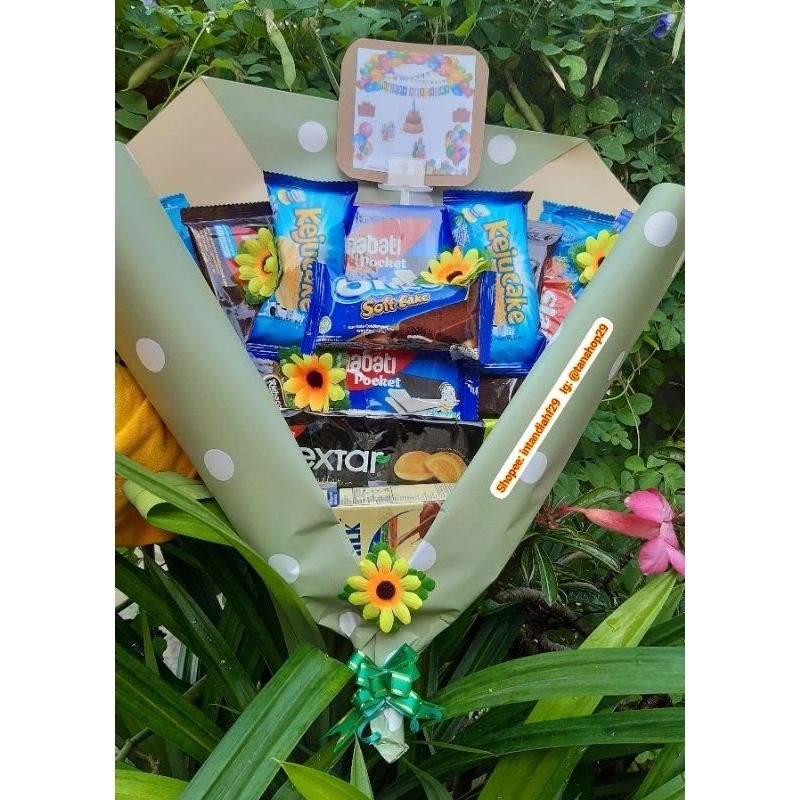 

Bouquet Snack untuk Wisuda / Sidang Skripsi / Hadiah Ulang Tahun FREE salah satu produk Nutri