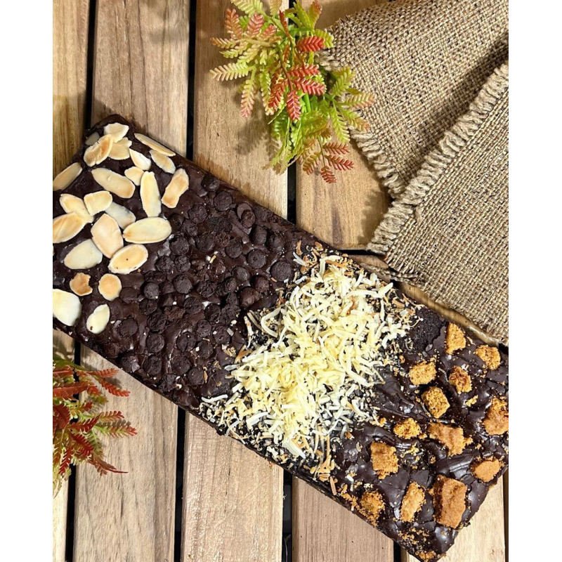 

BROWNIES PREMIUM MIX TOPPING