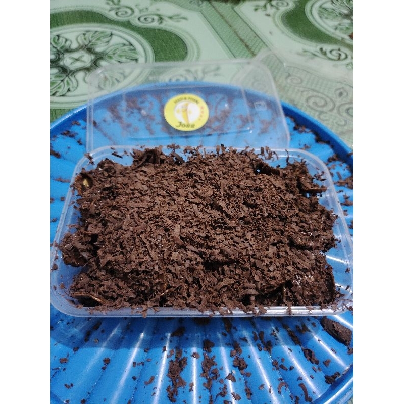 

kripik pisang + toping parut joss 200grm