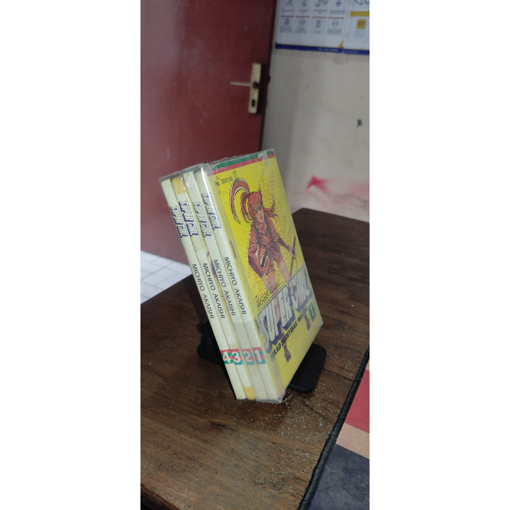 Komik Super Girl 1-4 tamat