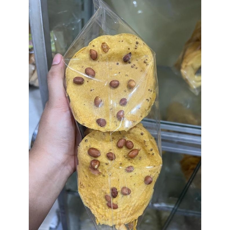 

rakik atau peyek kacang