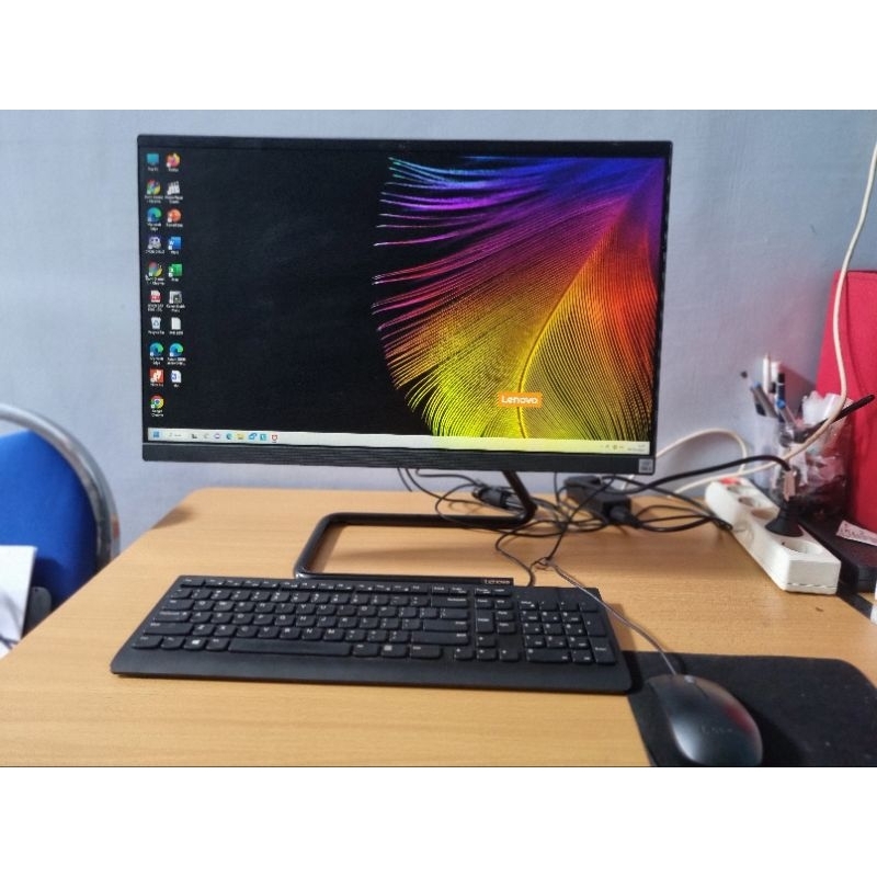Komputer all in one core i3 merk Lenovo