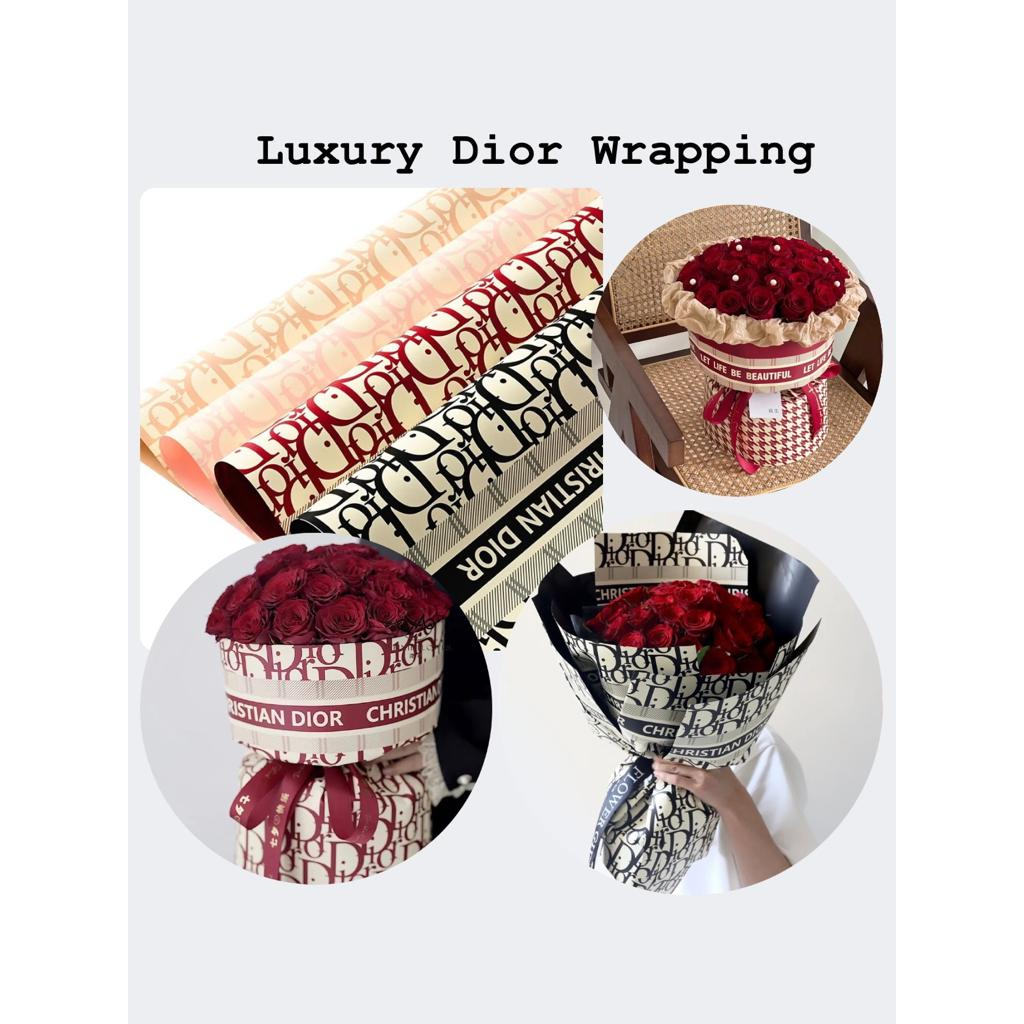 

(KF 30) - (1 Lembar) Kertas Bunga Cellophane Luxury Christian Di*r Motif Flower Wrapping Korean Style Waterproof Buket Bunga Kertas Buket Floral Wrap