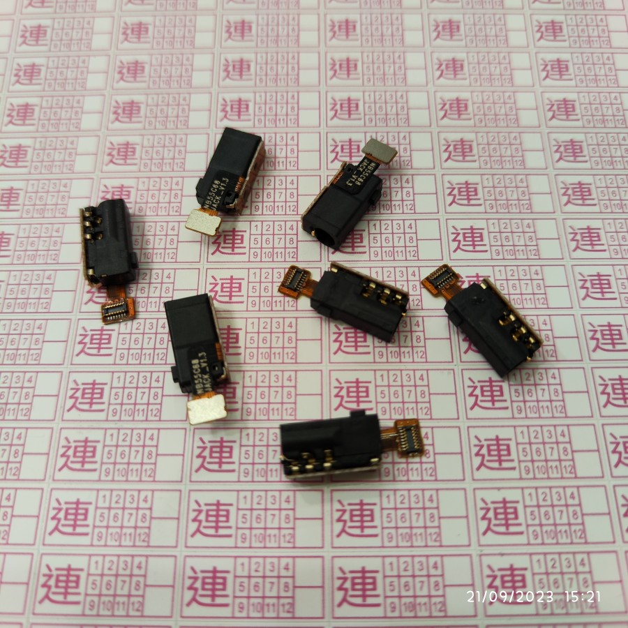 SOKET HANDFREE / COLOKAN HEADSET ZTE NUBIA M2 PLAY NX907J