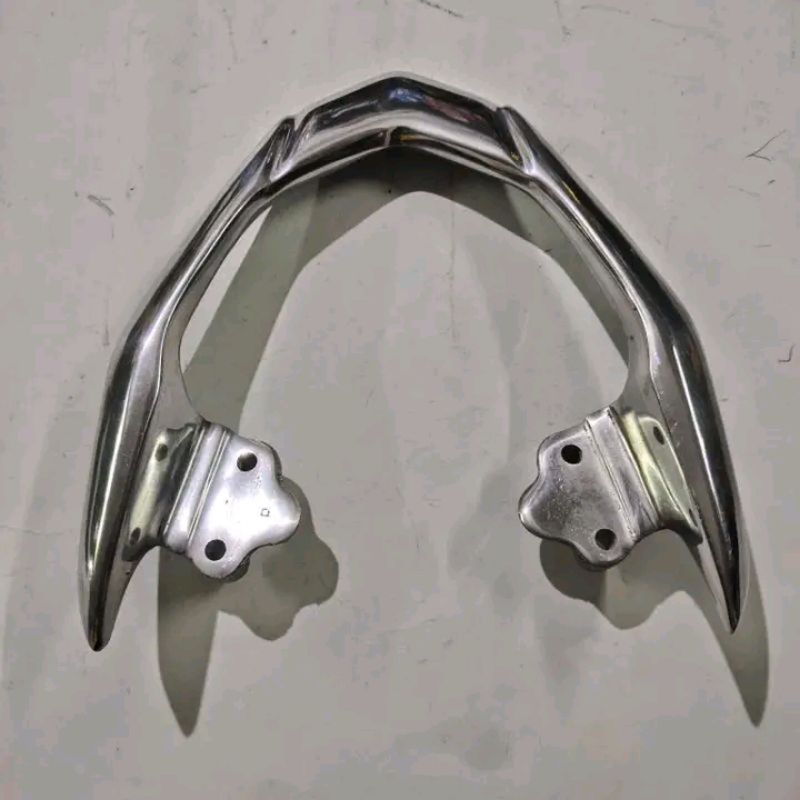 Behel belakang behel jok chrome honda beat
