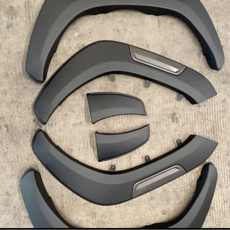 over fender hilux rocco 2023/over fender hilux rocco/ overfender hilux rocco 2021-2023