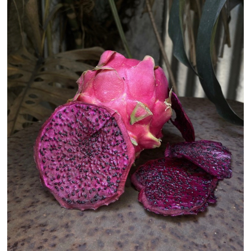 

Dried Dragom Druit (Buah Naga)