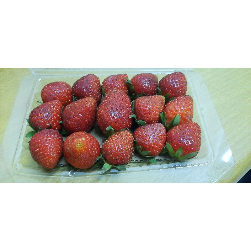 Strawberry fresh/strawberry frozen