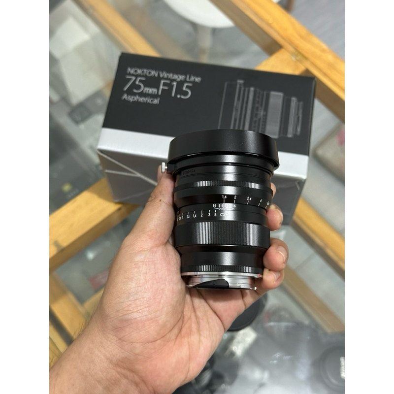 Voigtlander 75mm f1.5 Asph