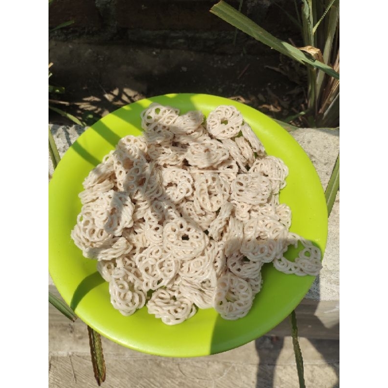 

VIRAL krupuk seblak rafael/krupuk mawar/krupuk uyel/krupuk mentah
