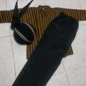 set lurik baju adat Jawa Tengah+ celana+ blangkon
