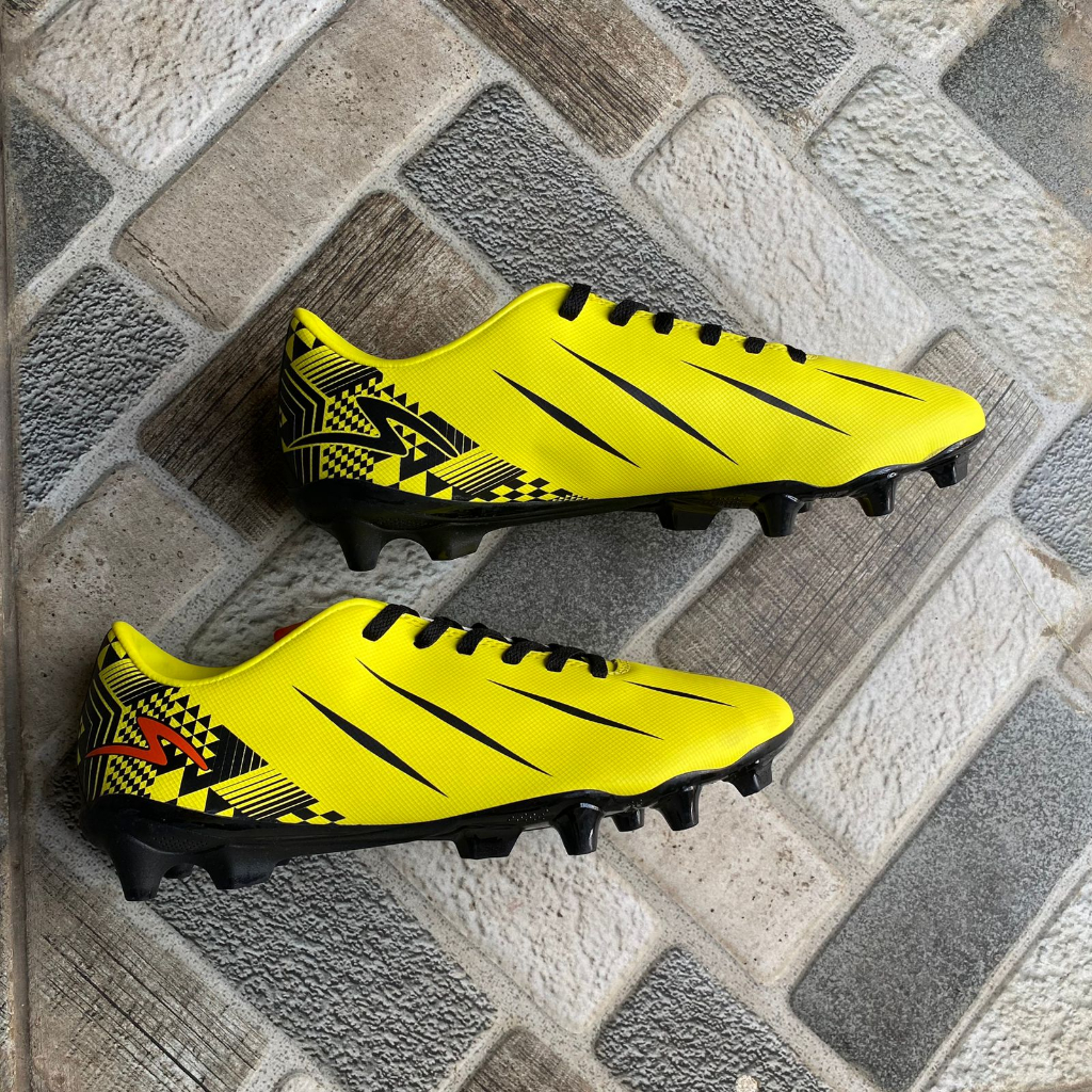 Sepatu bola specs Orion fg