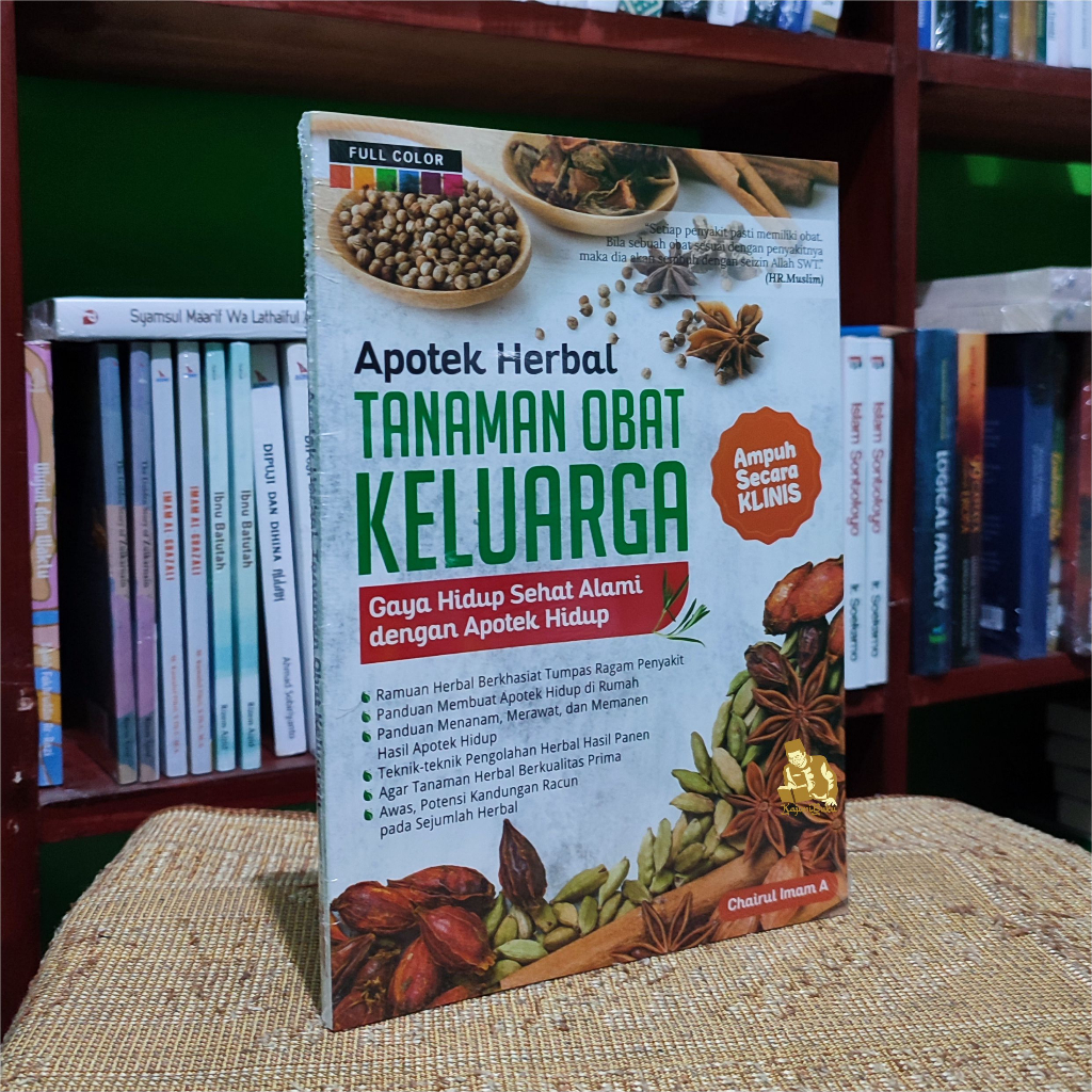 BUKU APOTEK HERBAL TANAMAN OBAT KELUARGA - Gaya Hidup Sehat Alamai dengan Apotek Hidup - Chairul Ima