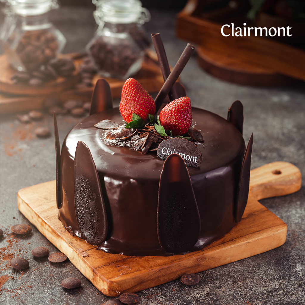 

Clairmont Triple Chocolate Cake