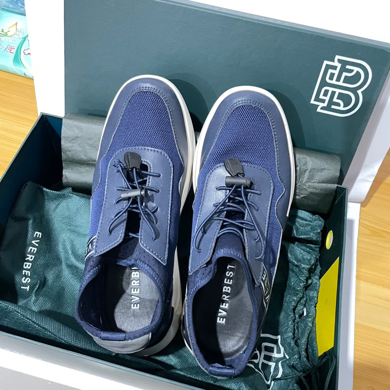 Everbest sepatu pria Preloved