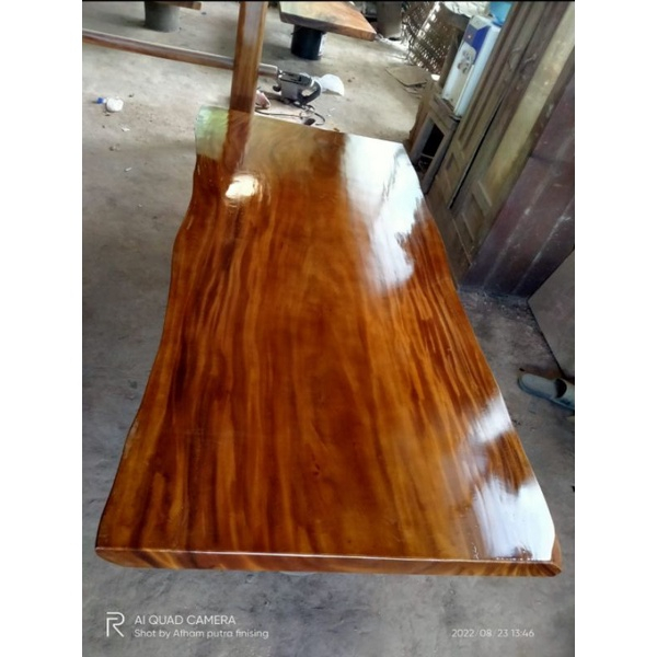 Meja Makan Kayu Trembesi Minimalis Papan Kayu Solid Suar